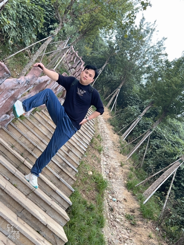 择一人白头偕老的第二张照片--合肥王婆说媒